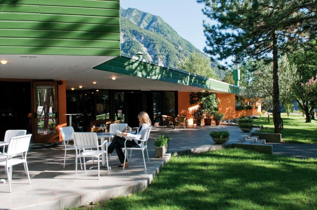 Hotel Carnia Венцоне Экстерьер фото
