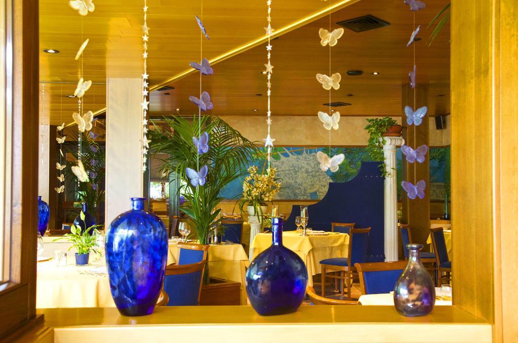 Hotel Carnia Венцоне Экстерьер фото