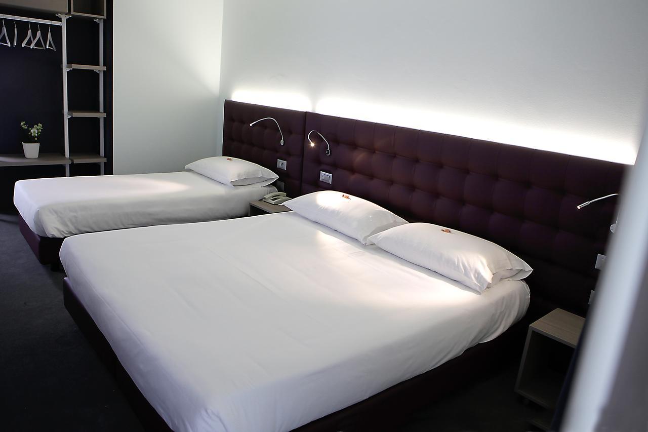 Hotel Carnia Венцоне Экстерьер фото